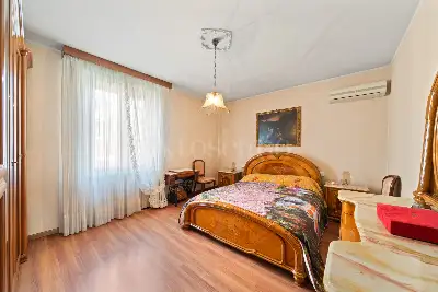 Villa in vendita, Via Scuole, Desenzano del Garda