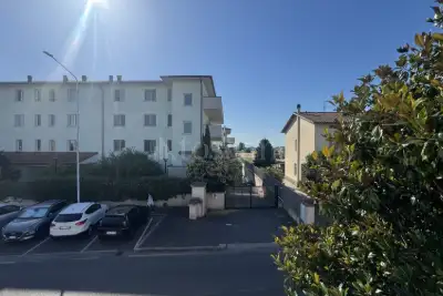 Casa Indipendente in vendita, Via dell'Alloro, Prato