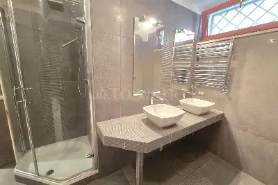 Villa Plurifamiliare in vendita, Via Volta Mantovana, Roma