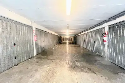 Box in vendita, Via Alberto Bergamini, Roma