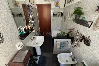 Casa in vendita, Via dei Buonvisi, Roma