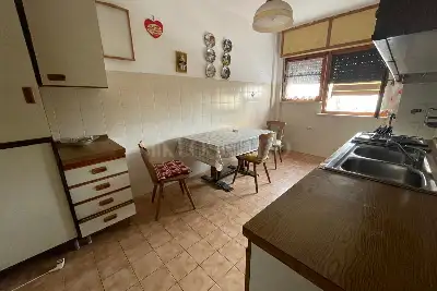 Casa in vendita, Piazzale Aldo Moro, Pomezia