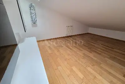 Villa Plurifamiliare in vendita, Via Volta Mantovana, Roma