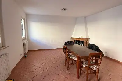 Villino a Schiera in vendita, via dei Girasoli 15, Sabaudia