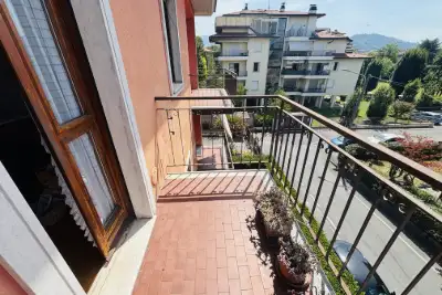Casa in vendita, Via Vittorio Locchi, Brescia