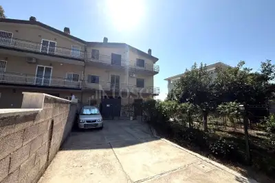 Casa in vendita, Via Arzana, Roma