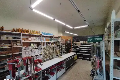 Negozio in affitto, Via Massimo D'Azeglio, Trieste