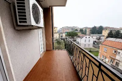 Casa in vendita, Via Angela Contini, Brescia