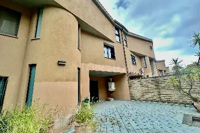 Villino a Schiera in vendita, Via Vitagliano Rosetti Residence S. Agostino, Caserta