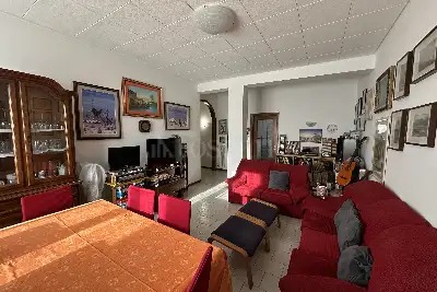 Casa in vendita, Via Curio Dentato, Milano