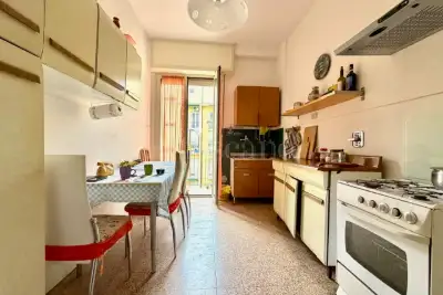 Casa in vendita, Via Valerio Flacco, Roma