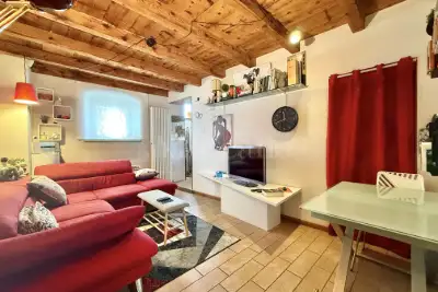 Villino a Schiera in vendita, Via del Garda, Valeggio sul Mincio