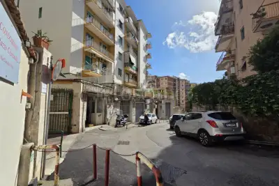 Box in vendita, Via Consalvo, Napoli