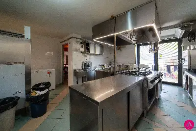 Negozio in vendita, Piazzale Gio Batta Cella, Udine, Udine