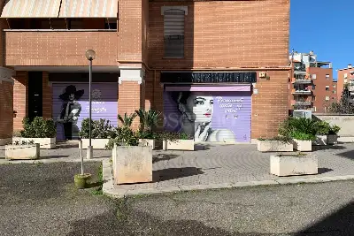 Negozio in vendita, Via Beniamino Segre, Roma