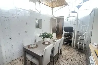 Casa Indipendente in vendita, Via Giuseppe Ingegneros, Palermo