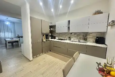 Casa in vendita, Via Leonardo di Capua, Avellino