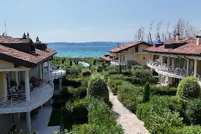 Attico in vendita, Via Benaco, Sirmione