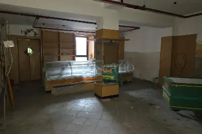 Palazzo in vendita, Via G. Parini, Erba