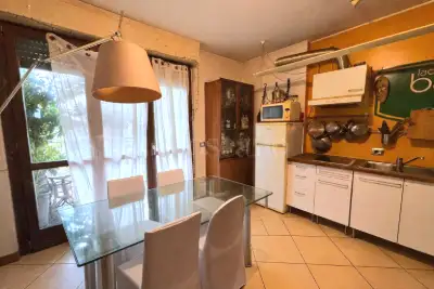 Casa in vendita, Via Umberto Giordano, Cologno Monzese