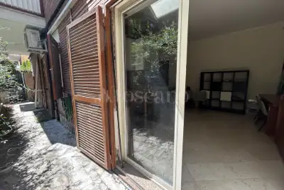 Casa in vendita, Via Guido Guinizelli, Roma