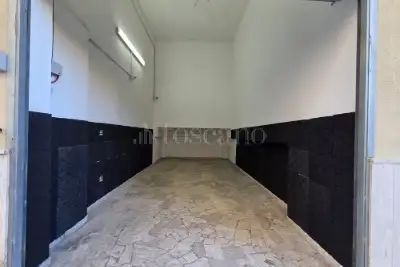 Box in affitto, Via Nicola Romeo, Napoli