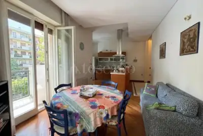 Casa in vendita, Via Raffaele Morghen, Napoli