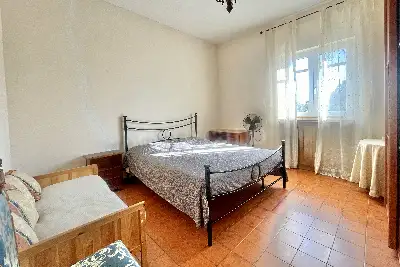 Villa in vendita, Via Giacomo Leopardi, Nepi