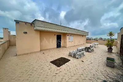 Attico in vendita, Via Giuseppe Saragat, Pomezia