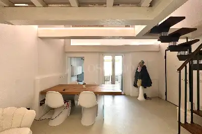 Casa in vendita, Via Galliera, Bologna