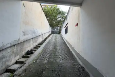 Magazzino in vendita, Via Arturo Graf, Palermo