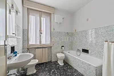 Villa in vendita, Via Scuole, Desenzano del Garda