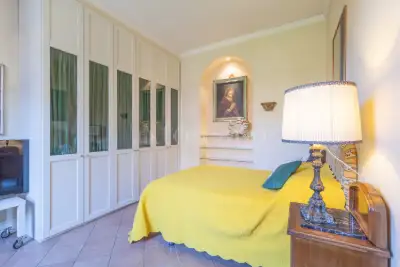 Casa in vendita, Via Correggio, Milano