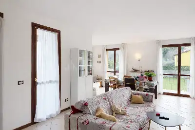 Casa in vendita, Via Cornale, Soiano del Lago