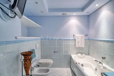 Casa in vendita, Via Matteotti, Porto Ceresio