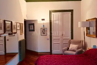 Casa in vendita, Via Santa Lucia, Napoli