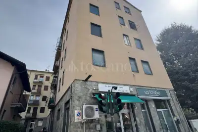 Casa in vendita, Viale Tonale, Lecco