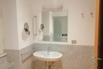 Casa in affitto, Via Filippo Civinini, Roma