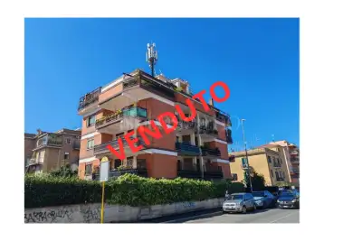 Casa in vendita, Via della Consolata, Roma