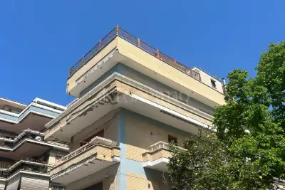 Casa in vendita, Viale del Lido, Roma