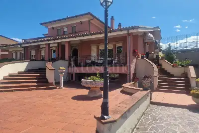 Villa in vendita, Via Cassino, Avezzano