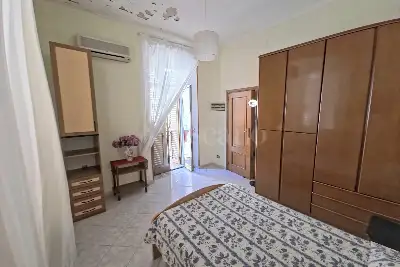 Casa in vendita, Via Enrico Arlotta, Napoli