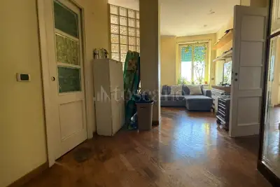 Casa in vendita, Via San Pier Damiani, Roma