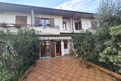 Villino a Schiera in vendita, Via Donato Bramante, Brescia