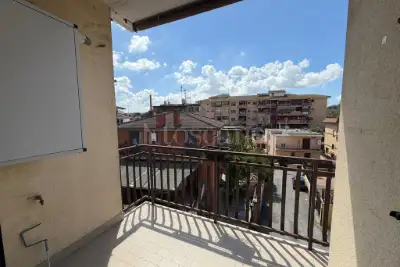 Villino a Schiera in vendita, Via Racconigi, Roma