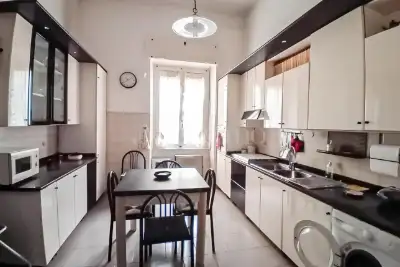 Casa in vendita, Piazza Giuseppe Garibaldi, Napoli