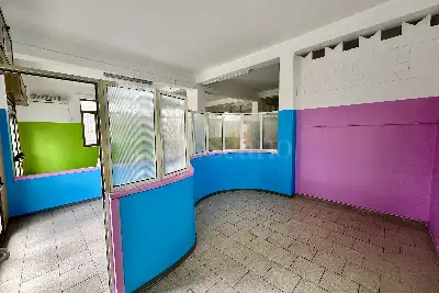 Negozio in affitto, Via Guglielmo Marconi, Caserta