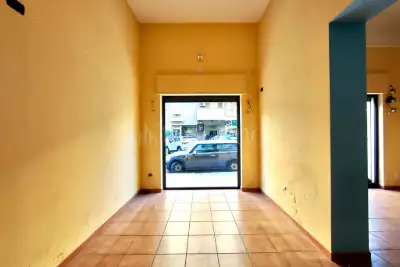 Negozio in affitto, Via Ludovico Ariosto, Palermo