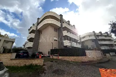 Casa in vendita, Via Alberto Tallone, Roma