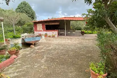 Casa Indipendente in vendita, Via Umberto Saba, Melilli